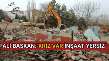 İYİ PARTİLİ AYDEMİR:”KRİZ VAR GEREKSİZ İNŞAATLAR YERSİZ”