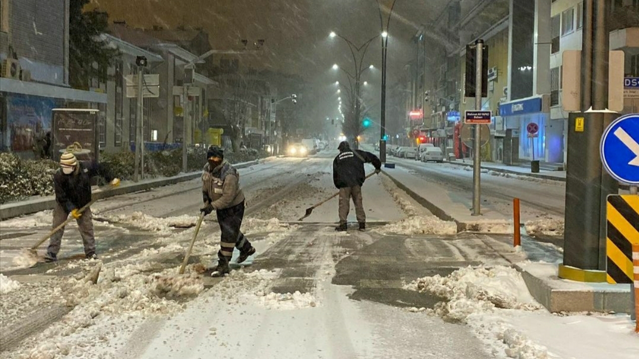 KIRŞEHİR’E KAR GELİYOR