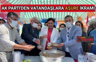 AK PARTİ İL BAŞKANLIĞI VATANDAŞLARA AŞURE İKRAM ETTİ