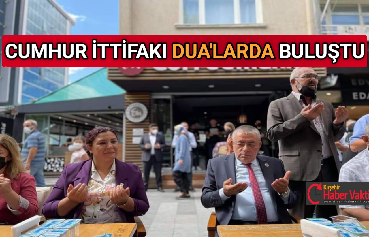MHP’ DEN VATANDAŞLARA AŞURE İKRAMI