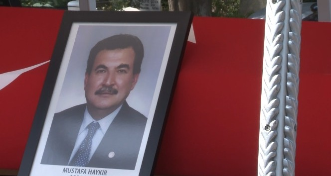 Kalp krizi sonucu hayatını kaybeden Kırşehir Milliyetçi Hareket Partisi (MHP)