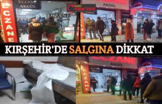 GÖRÜNTÜ KIRŞEHİR’DEN, ECZANE’DE İLACA ULAŞMA SIRASI