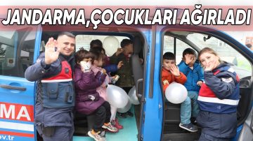 JANDARMA EKİPLERİ ÇOCUKLARA JANDARMAYI TANITTI