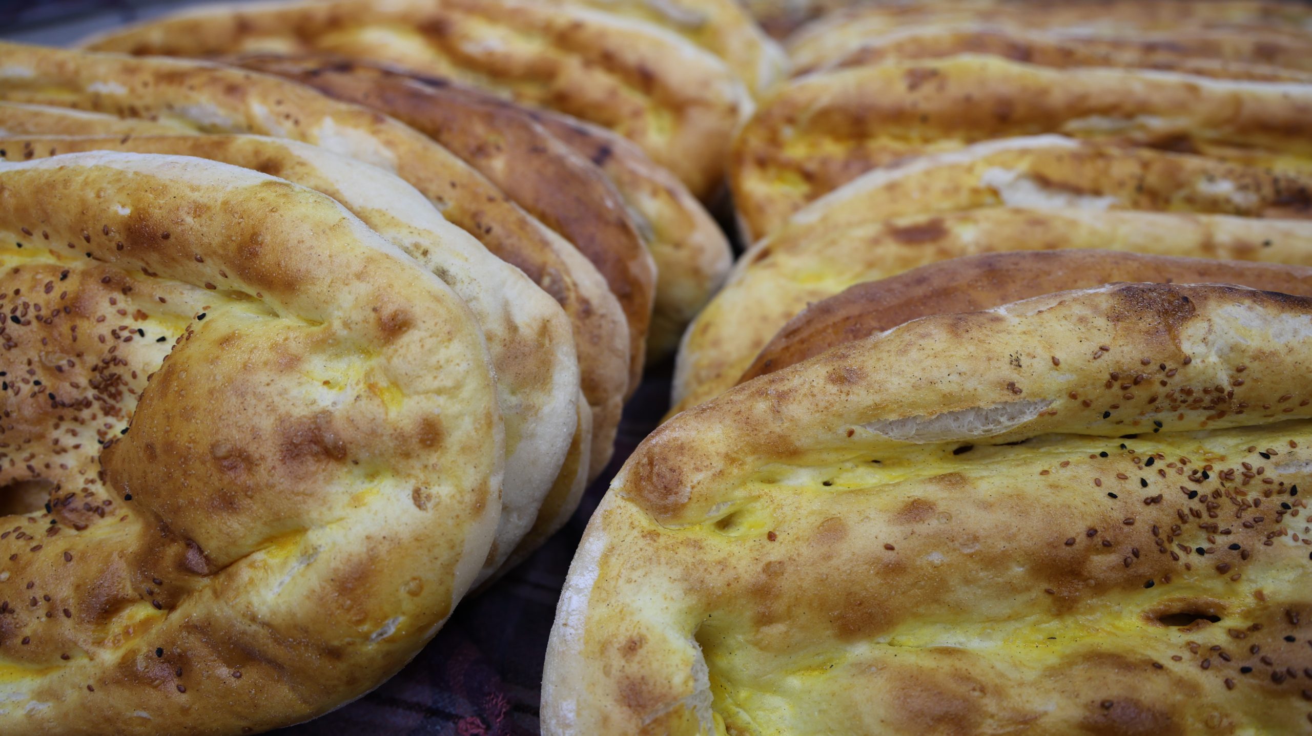 Ramazan ayı boyunca 400 gram pidenin fiyatını 20 lira olarak açıkladı.