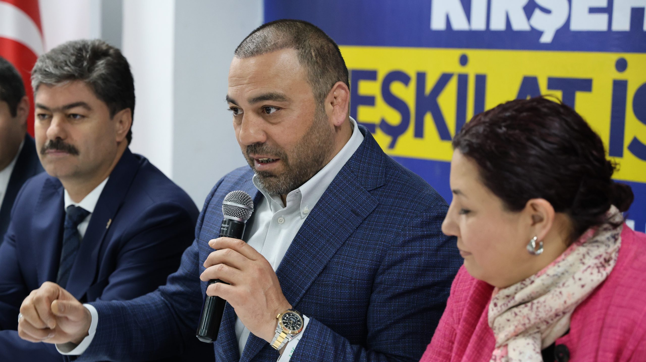 Kırşehir’e Mahalli İdareler Seçimleri öncesinde Gençlik ve Spor Hizmetleri yatırım