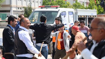 Kırşehir’de, özel ihtiyaçlı bireylerin ‘Sessiz Yürüşü’ne polis siren sesleriyle destek sundu.