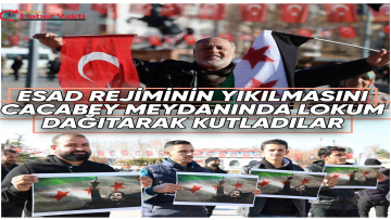 KIRŞEHİR’DEKİ SURİYELİLER CACABEY MEYDANINDA LOKUM DAĞITTI