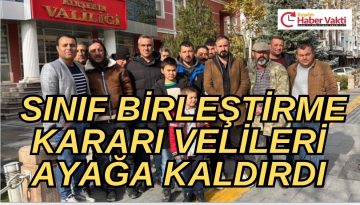 Kırşehir’de Birleştirilmiş Sınıf Krizi: Veliler Valilik Önünde Tepki Gösterdi