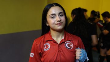 Elif traş kickboks müsabakalarında ise dünya ikincisi oldu.